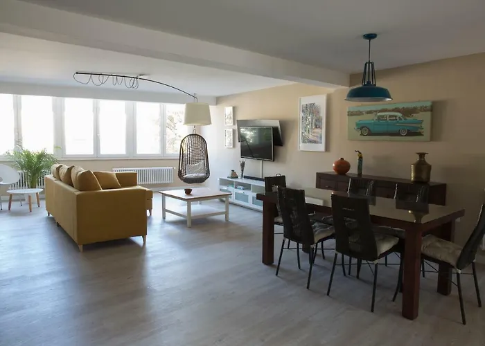 Casa Del Columpio En Pleno Centro De *